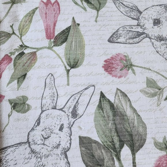 70in Round Cotton Tablecloth And Napkins With Printed Bunnies And Flowers Set - Picture 13 of 16